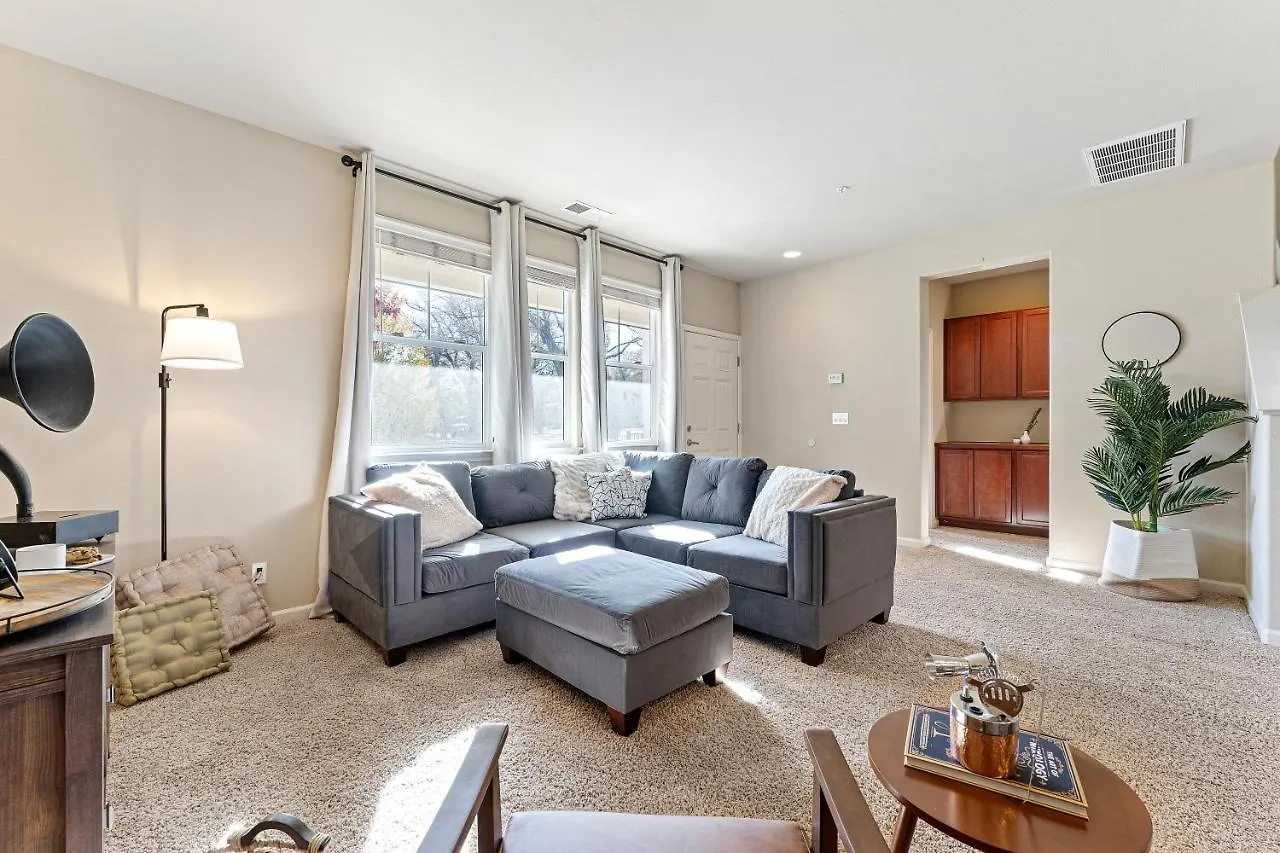 High End Midtown Home With Fireplace And Ensuite Baths Reno 0*,  United States
